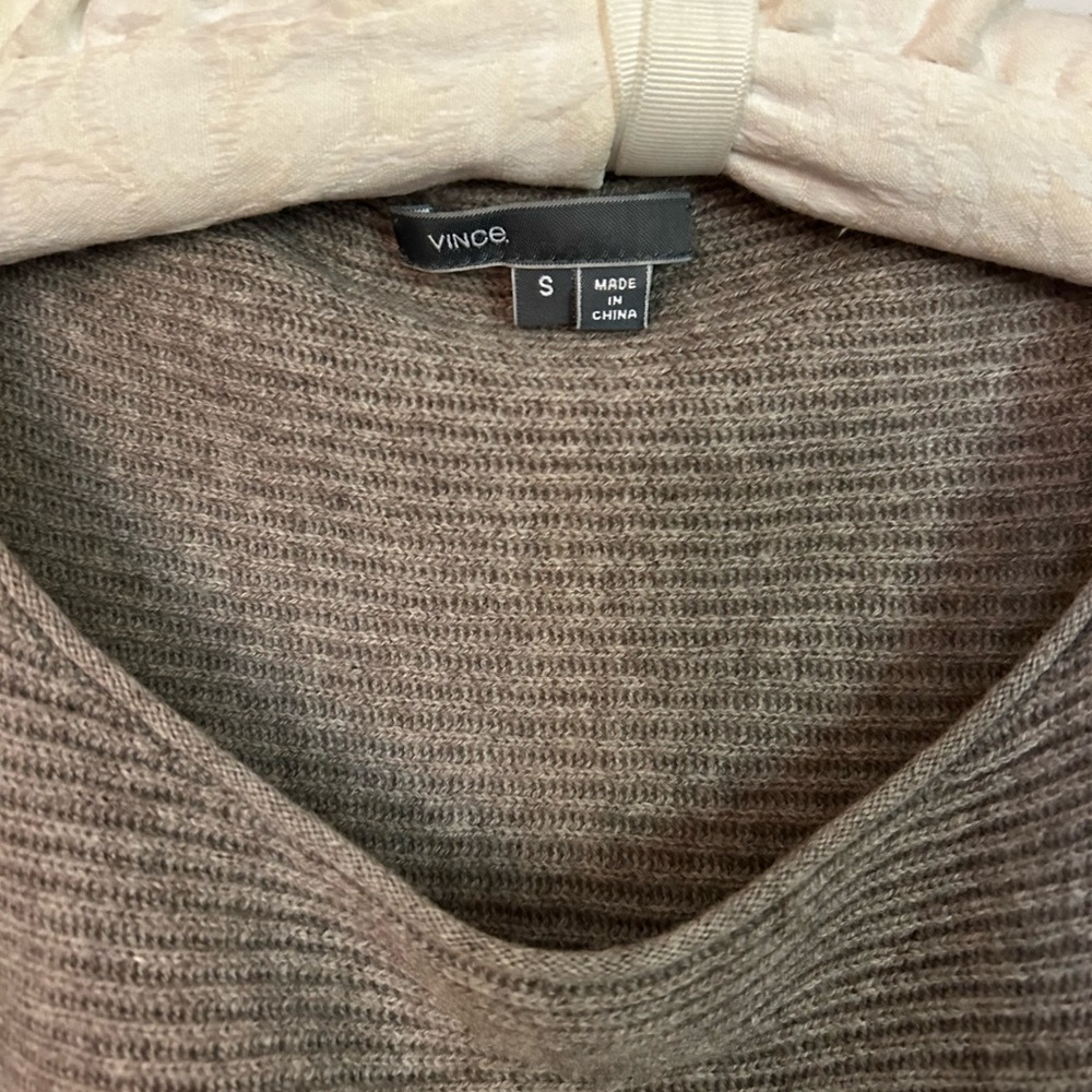 Vince Women's Wool Cashmere Ribbed Taupe Knit Poncho Sweater Small/Medium - Picture 4 of 9